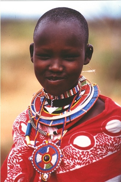 14-Giovine ragazza Maasai.jpg